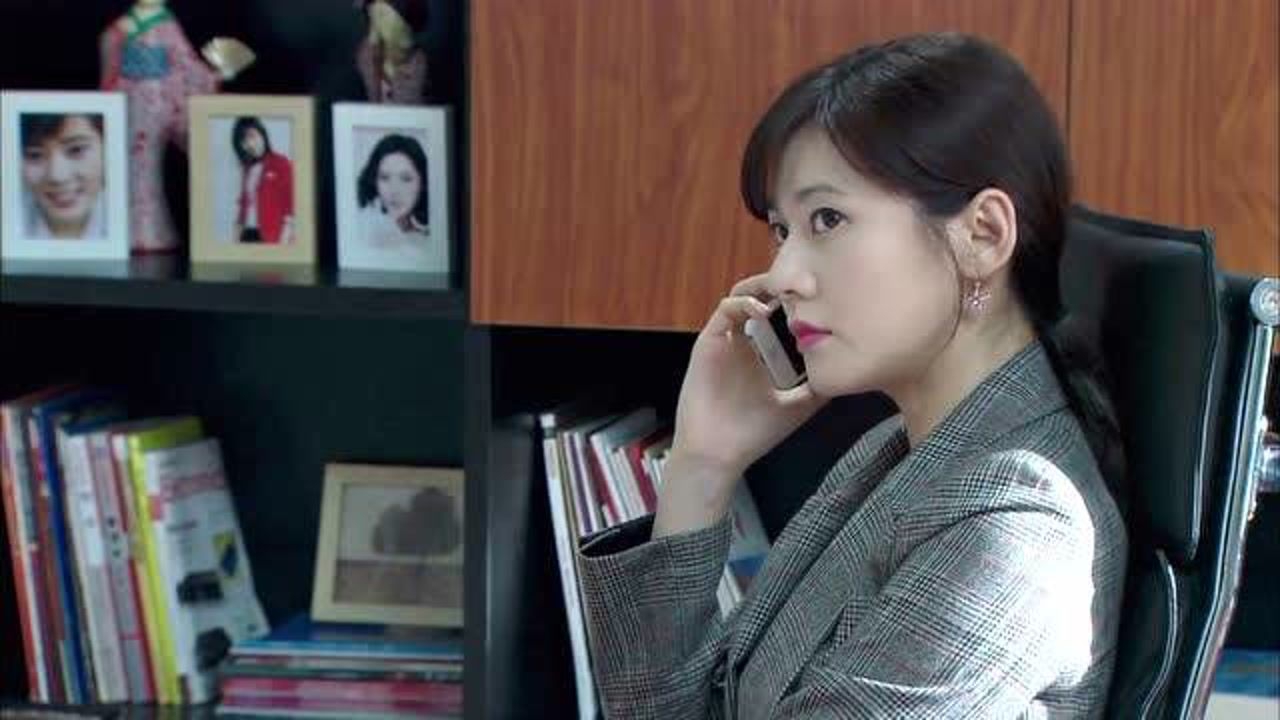 小伙办公室耍流氓,疯狂试探美女总裁底线,没想到下一秒就被赶出去了!