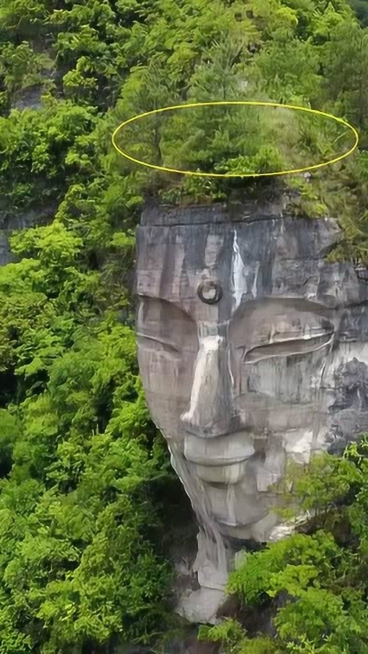 下水大佛,被誉为世界第一大自然石佛,非常壮观!