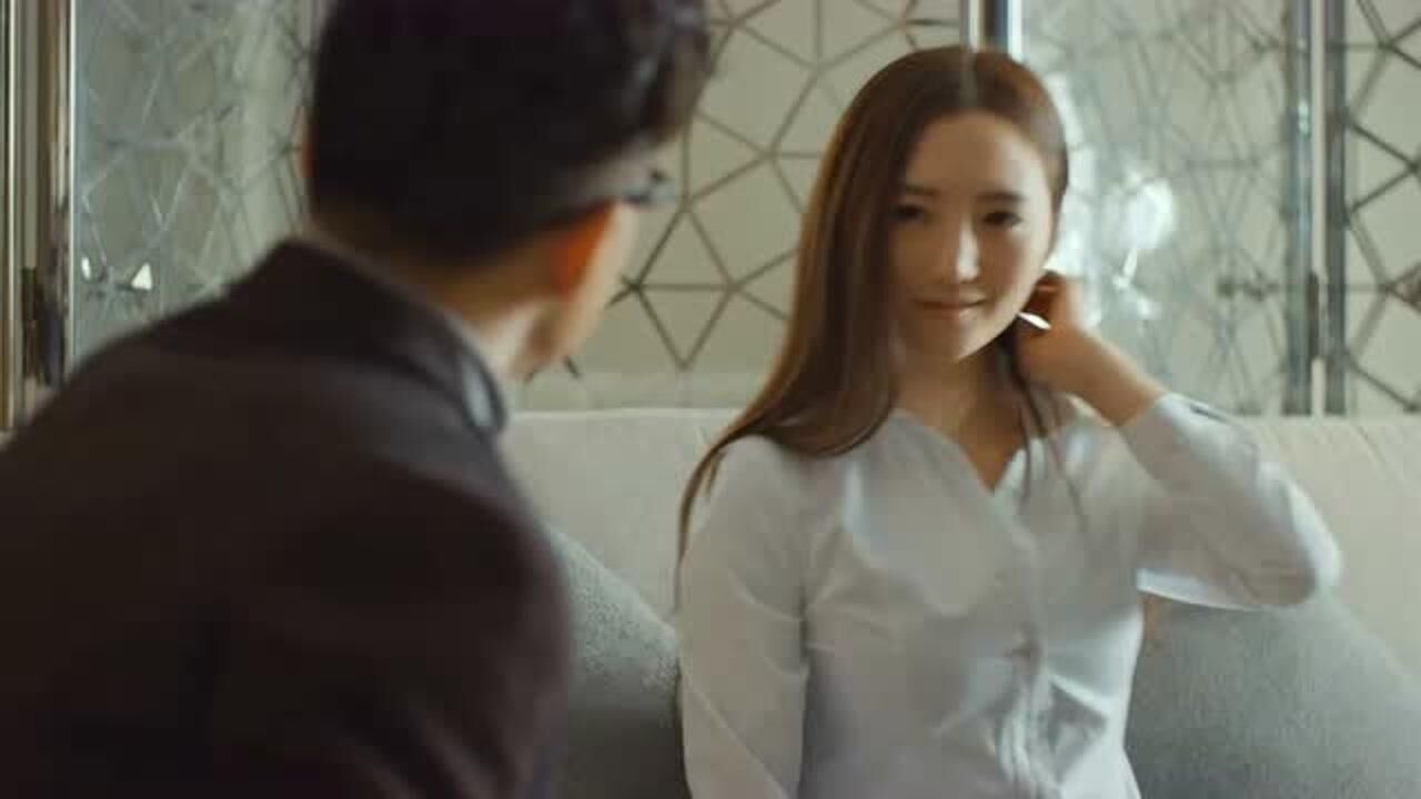 美女律师来找男子谈案子，并趁机引诱男子，这下男子不淡定了_高清