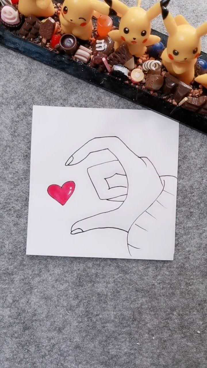 如何画比心表白手势简笔画