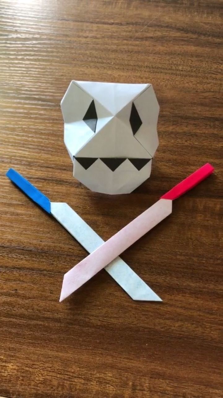 简单的小刀水果刀折纸,当个小书签还挺酷的,折纸细节写在评论里手工