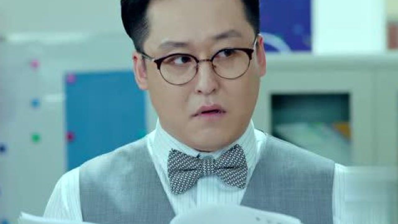 安谧回到学校焦安起初不信直到陶西拿着任职书焦安只能傻眼了