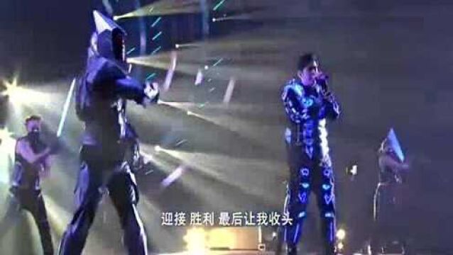 周杰伦经典歌曲《英雄》,旋转跳跃我闭着眼,太好听了!