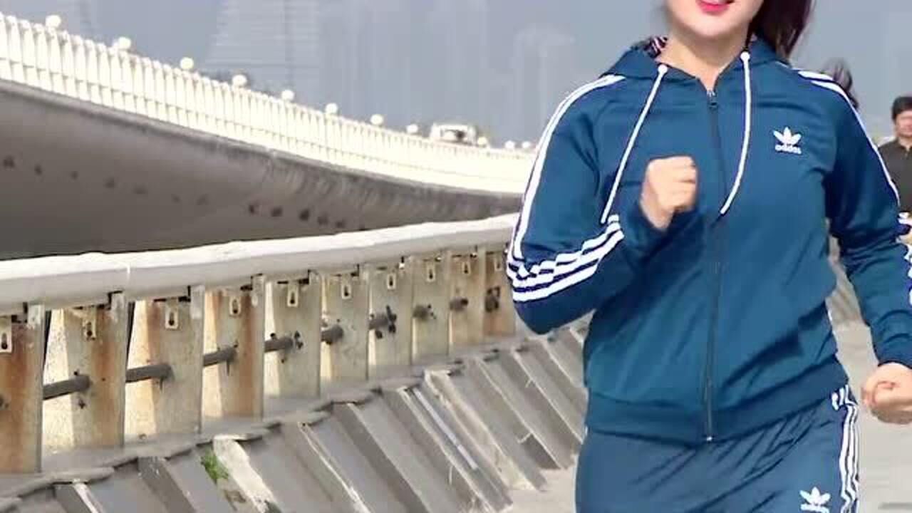 速看《幸福的脚步》第1集:林晓美举办博饼大会,王总监密谋夺取厦亿_高清1080P在线观看平台_腾讯视频