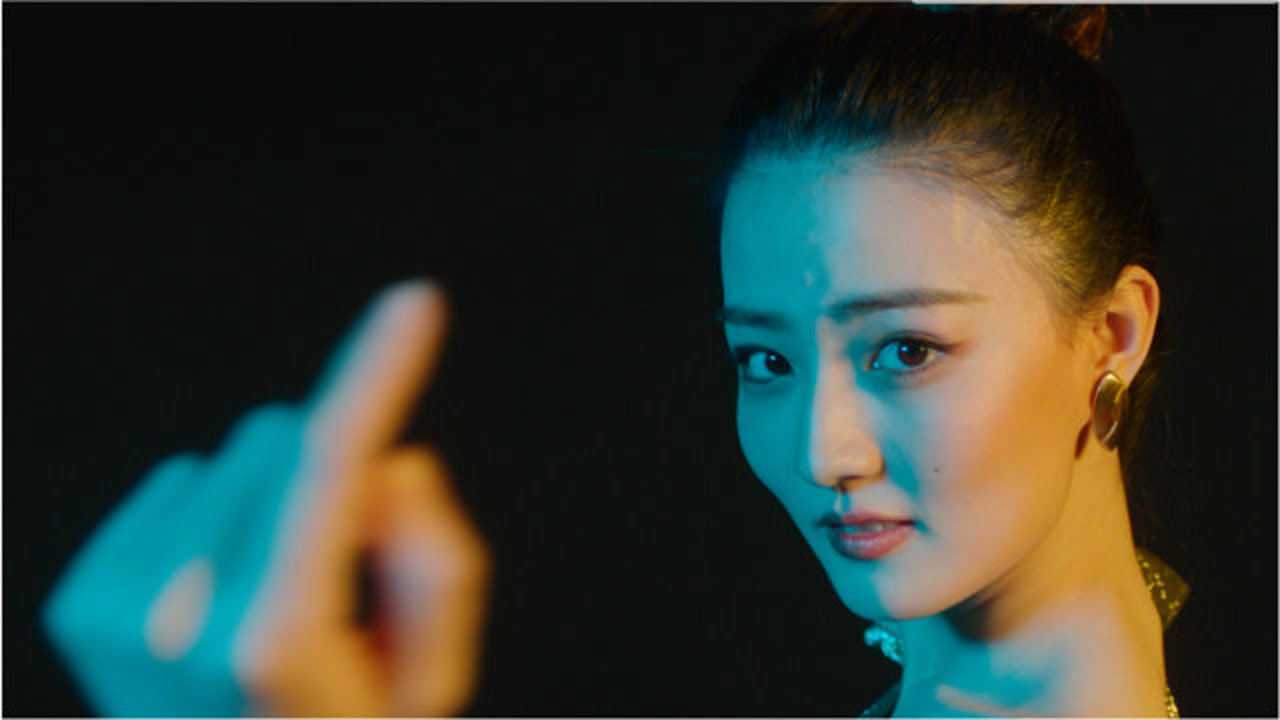 阿悠悠旧梦一场彻底火了早知惊鸿一场何必情深一往