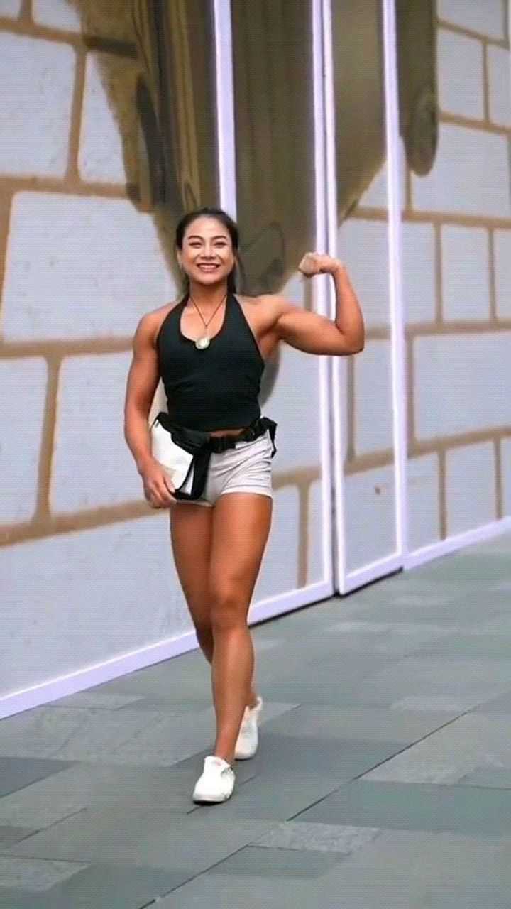 肌肉型美女这样的女朋友有多少人会接受