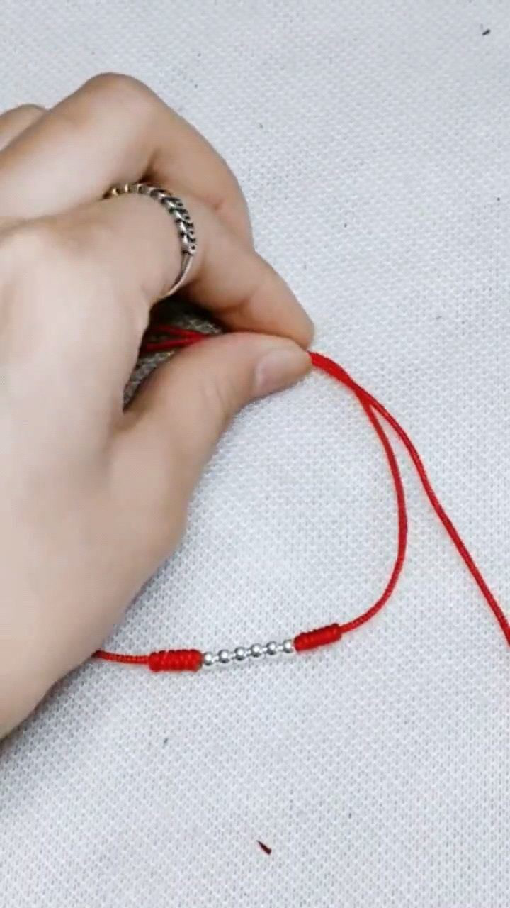 伸缩扣脚链编法