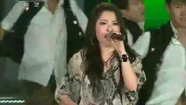 歌手金美儿现场演唱《转动幸福》歌声太带劲,听就上瘾了