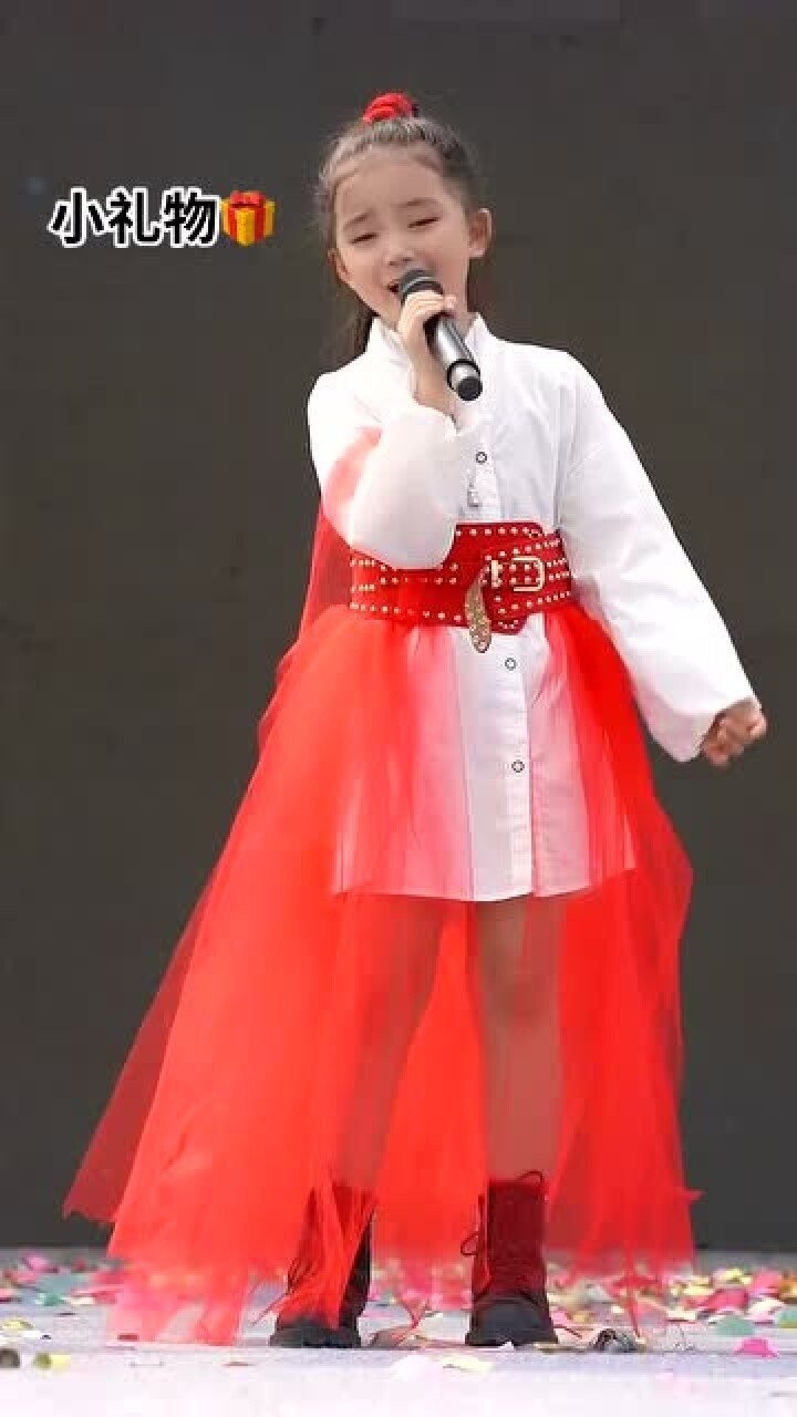 李悟演唱《光明》,歌声优美动听,真不错