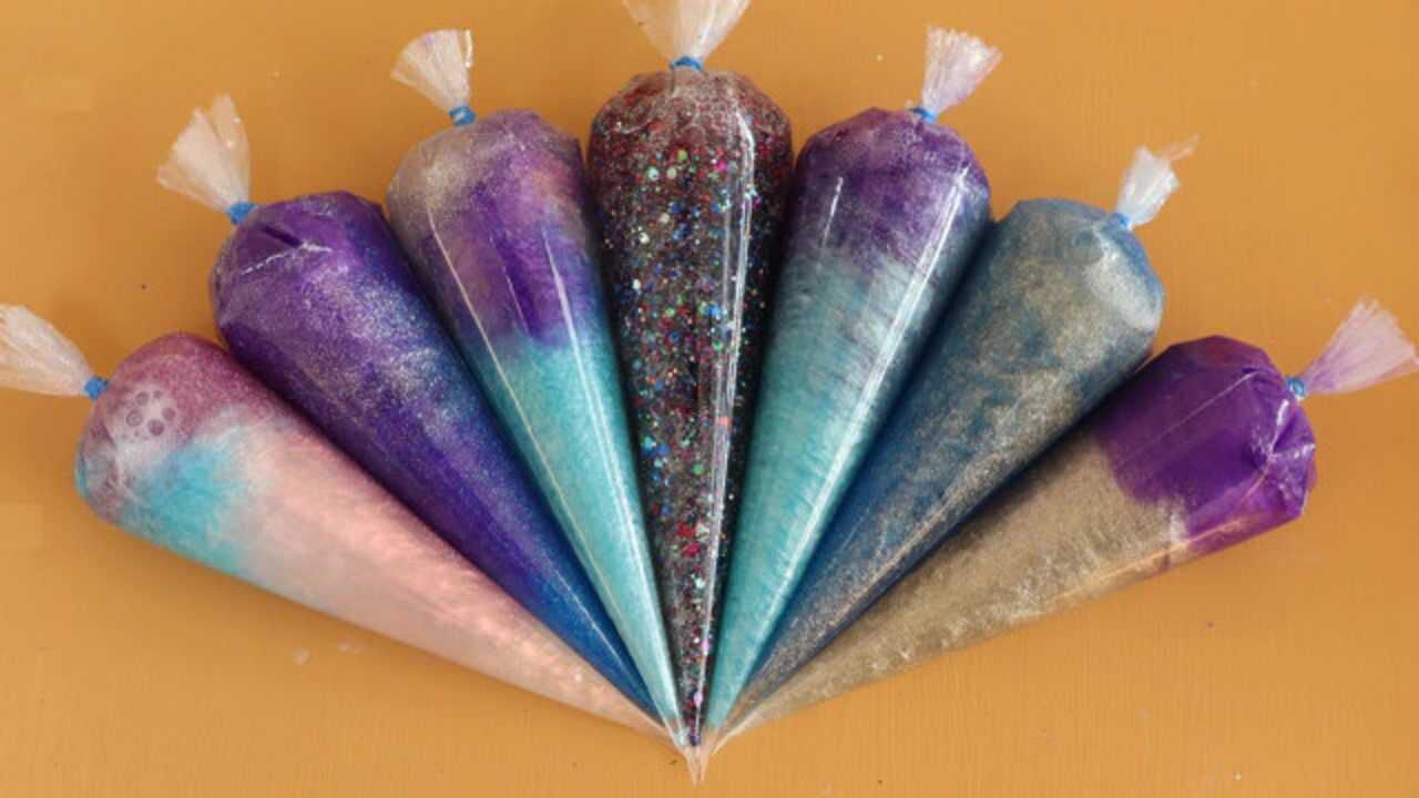 小姐姐用7个彩色裱花袋玩混泥,做出漂亮的史莱姆,手工diy