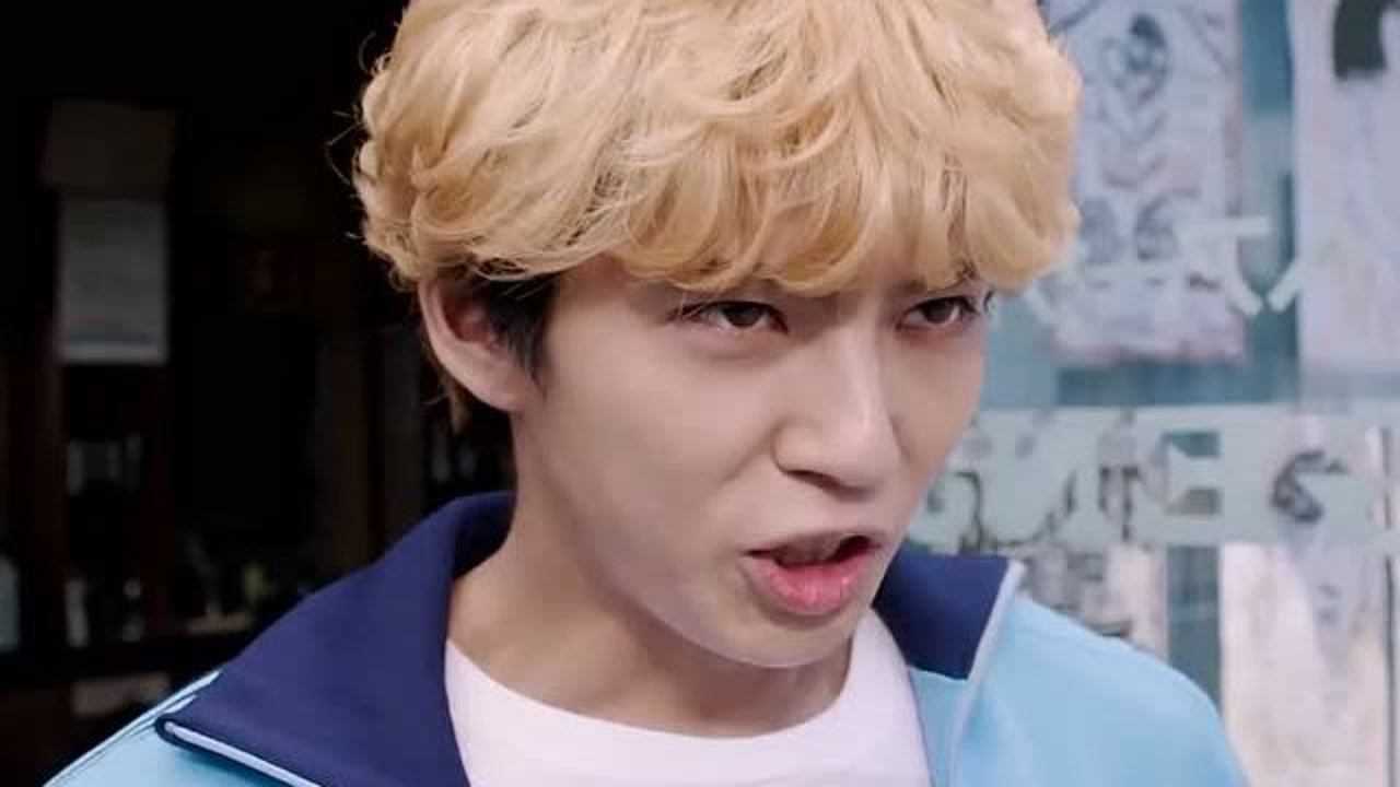 转学生为了当不良少年,特意将头发染成黄色,这操作简直绝了!