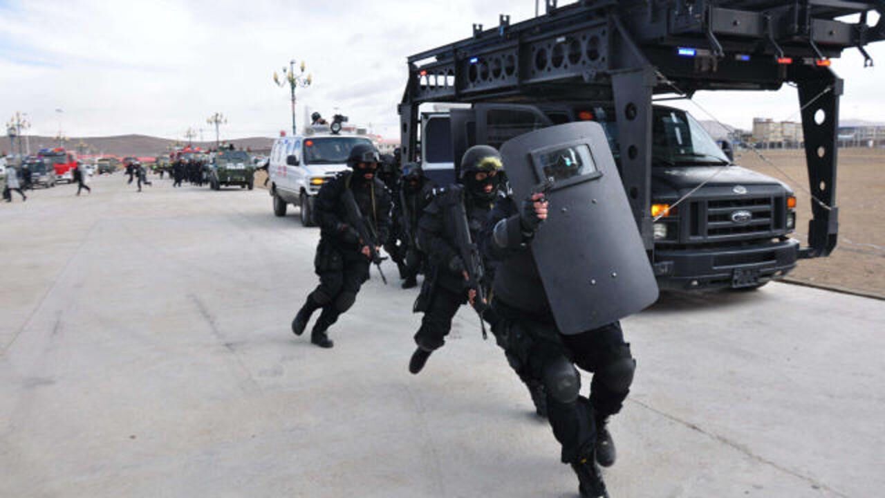 特种部队手里的防弹盾牌真的能防弹吗老兵看是什么种类了