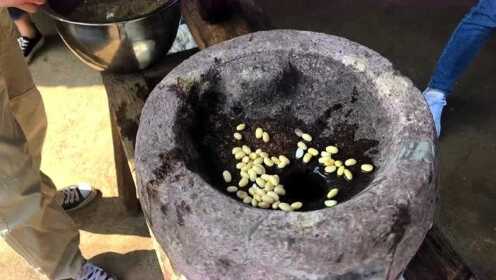 在百年古村落里，体验大自然馈赠的「自给自足」的快乐：古法磨豆浆