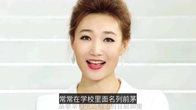 央视淘气包李梓萌,条件优越43岁为何依旧愁嫁,看她老爸身份秒懂