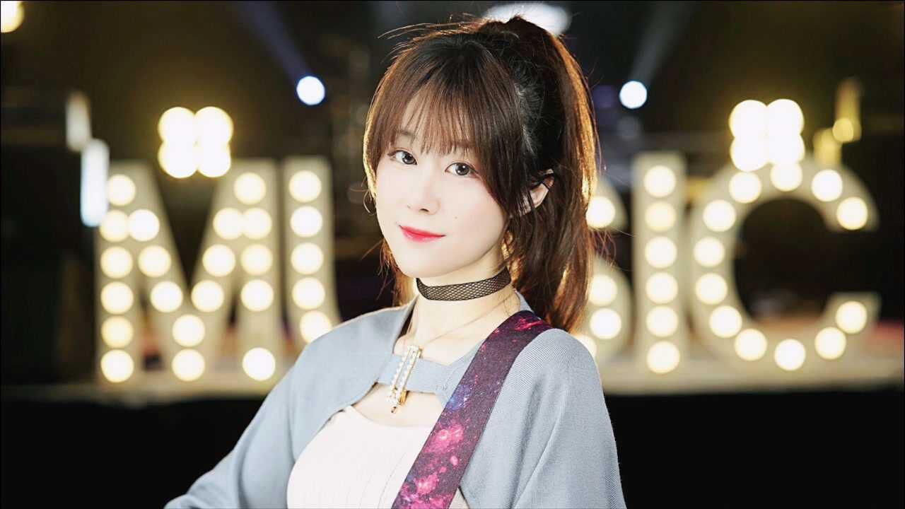 美女粤语翻唱比莉dearjohn你没听过的版本一样好听哦