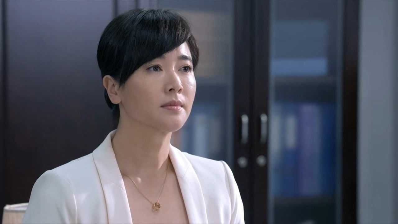 国家底线四人同屋显严肃何立东唱白脸黄奇唱红脸