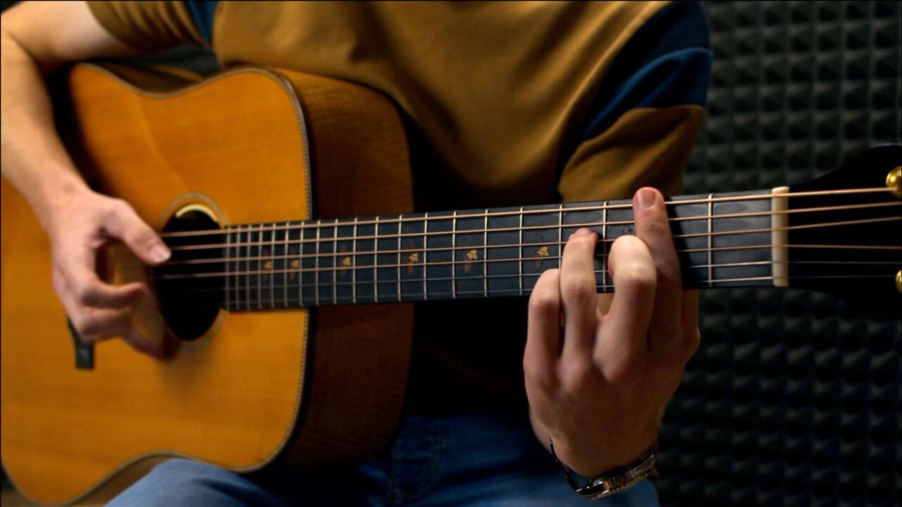 吉他演奏《播放你的唱片》琴声优美动听