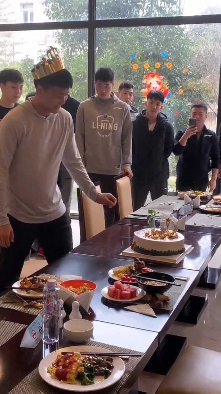 祝赵睿生日快乐你最近的进步我们球迷有目共睹