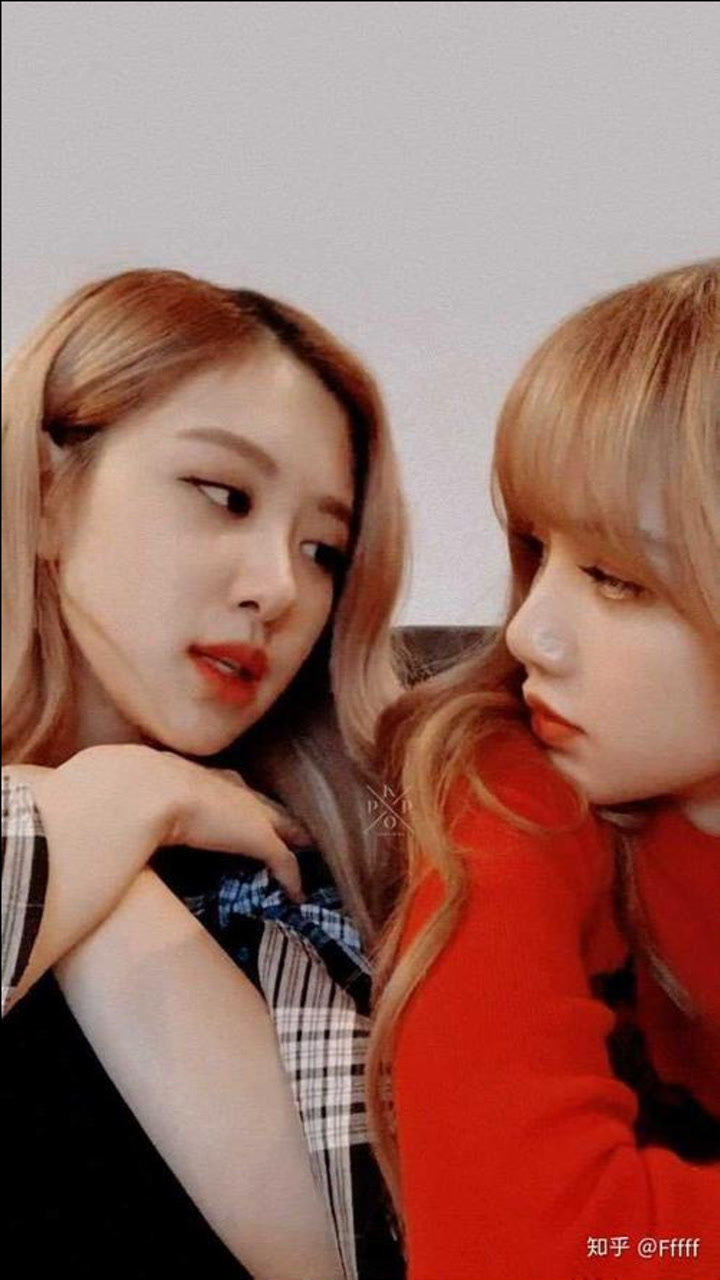 荔枝cp秀恩爱,lisa撩妹唤醒了肉肉的恶魔,没两麻袋玉米这事过不去了