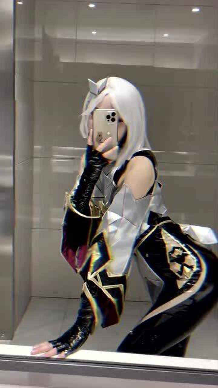 这是镜的欢迎会不你的大招我肯定不会动尽管来眩晕我