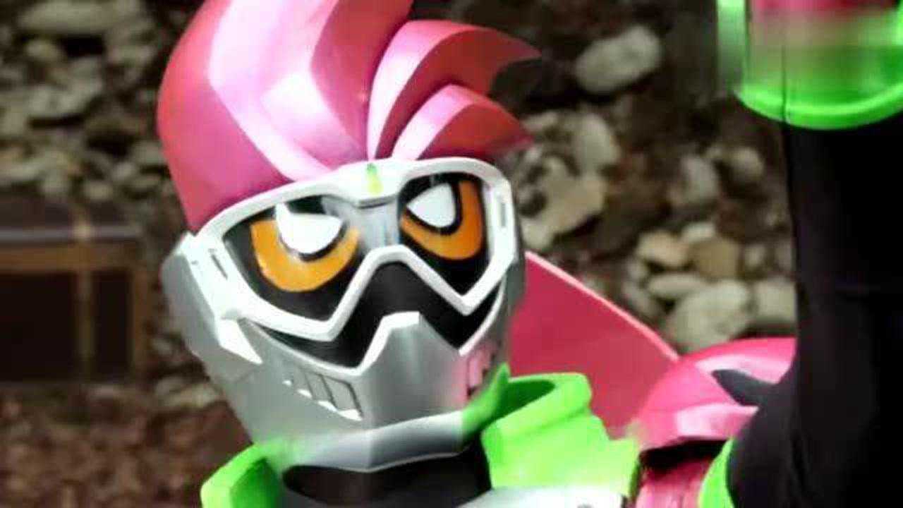 假面骑士exaid:永梦收集恶龙资料,完成gashat,变身level5!