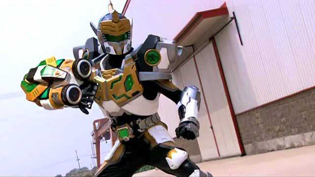 果然金刚铠甲是幽冥魔的克星有防御还伤害高爆雷钻太帅了