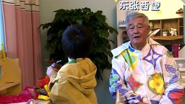 带你看看乡村爱情总导演,平时在片场都干些什么,小孩子都烦他!