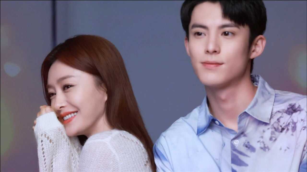 内娱姐弟恋天花板,秦岚王鹤棣超甜互动,满屏都是粉红泡泡