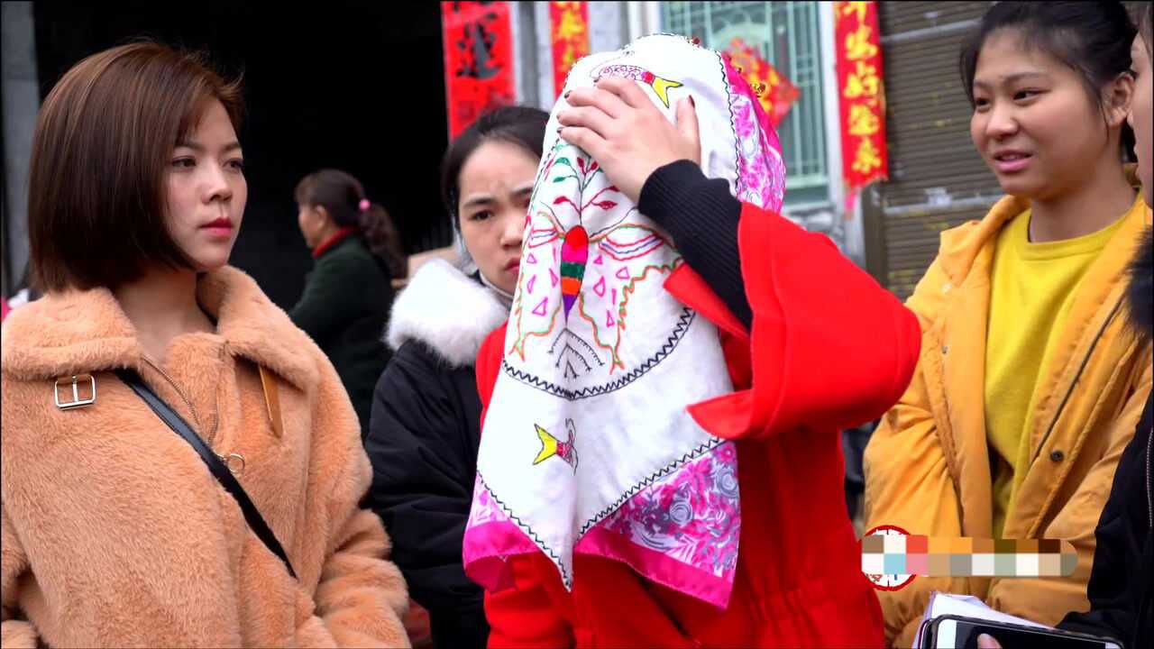 实拍贵州农村嫁女习俗,哭嫁,场面实在太感人了
