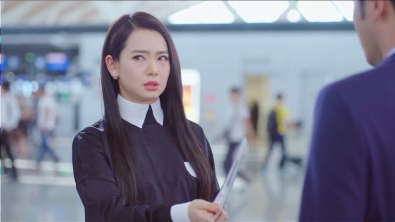 你好乔安美女被公司派出差一听目的地无语了老总不去就辞职