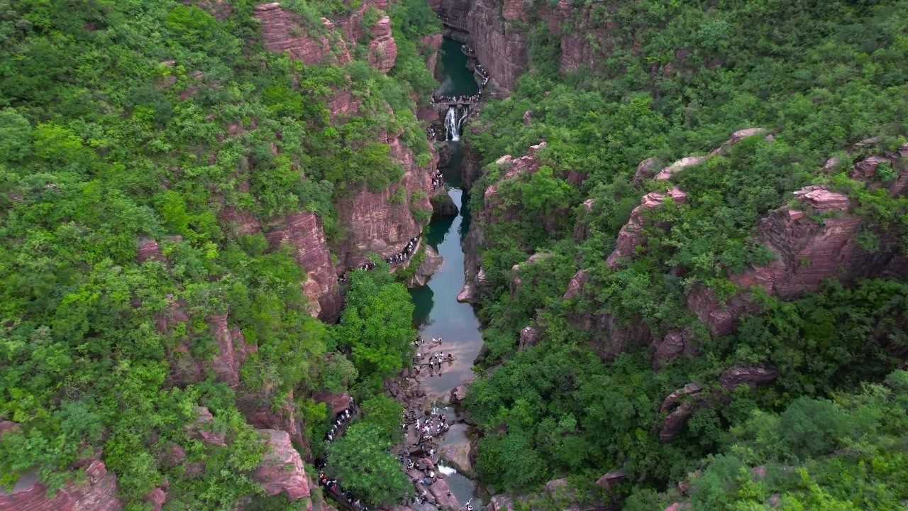 航拍云台山红峡谷