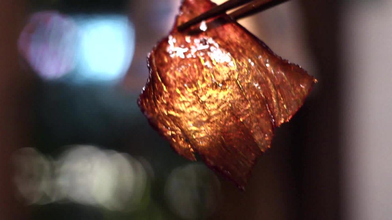 花24小时,复刻宫廷名菜灯影牛肉,薄如宣纸又透光_腾讯视频
