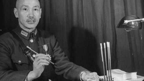 “隐形将军”韩练成，蒋纬国公开称：他是蒋介石身边最危险的人！