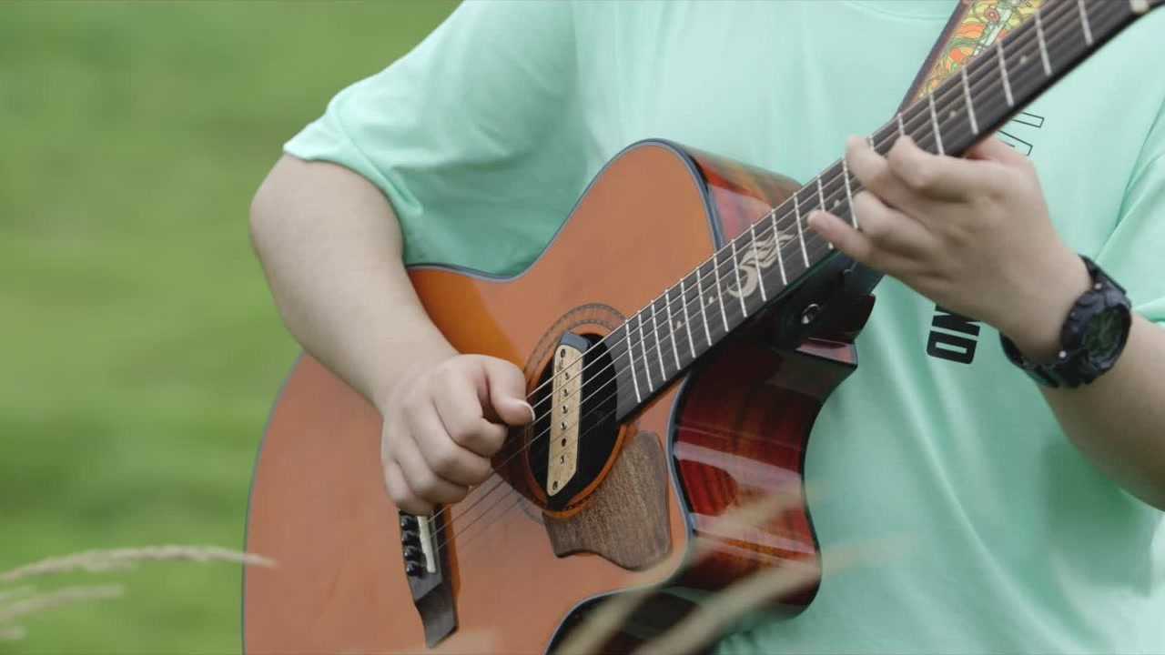 brook布鲁克吉他代言人刘嘉卓  「十年～a brand new day!」