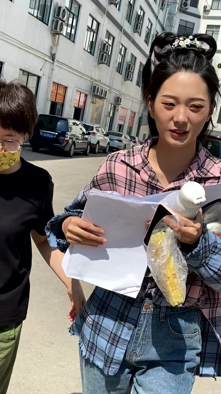 女明星张可艾,刚出道一年就火了_腾讯视频