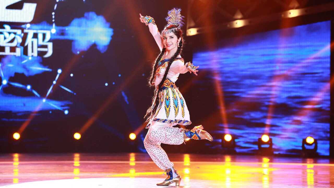 古丽米娜-铃铛少女(中国好舞蹈)