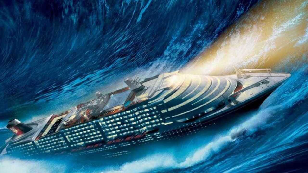 百米高巨浪掀翻 满载3000人的豪华游轮 船上人们该如何自救逃生_腾讯视频