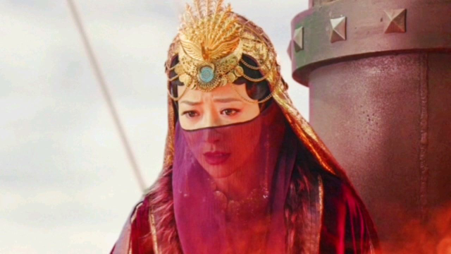 小昭的母亲金花婆婆,紫衫龙王黛绮丝