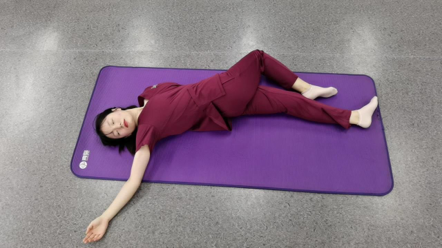 腹斜肌拉伸右侧-0928