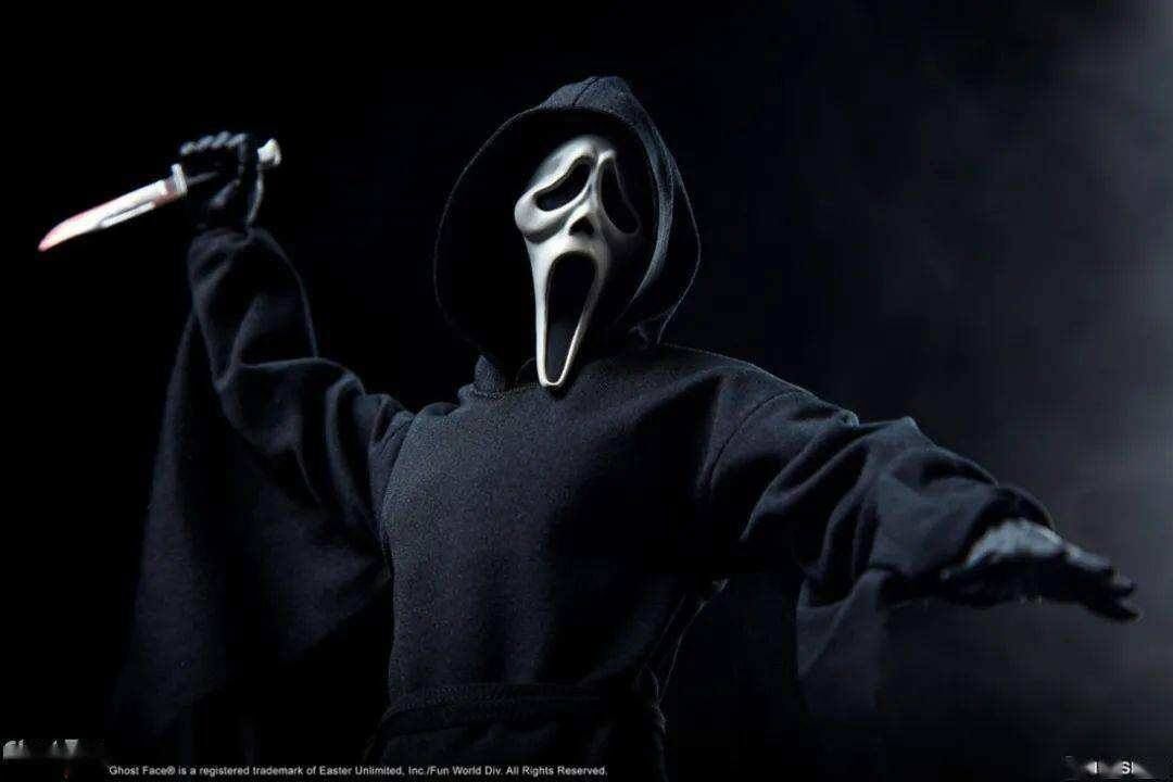 《惊声尖叫2》里面的角色行为着实拉低人均智商,怪不得老被追杀