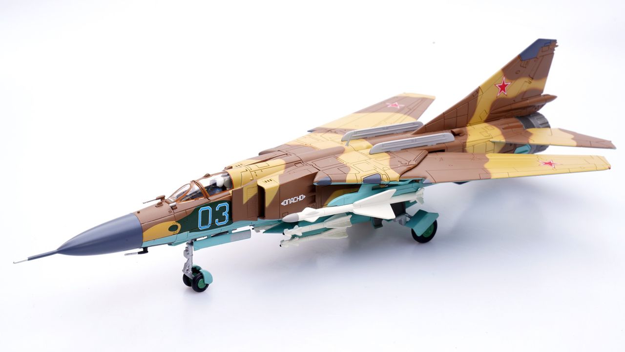 1/72苏联空军米格-23mld战斗机合金成品模型开箱测评_高清1080p在线