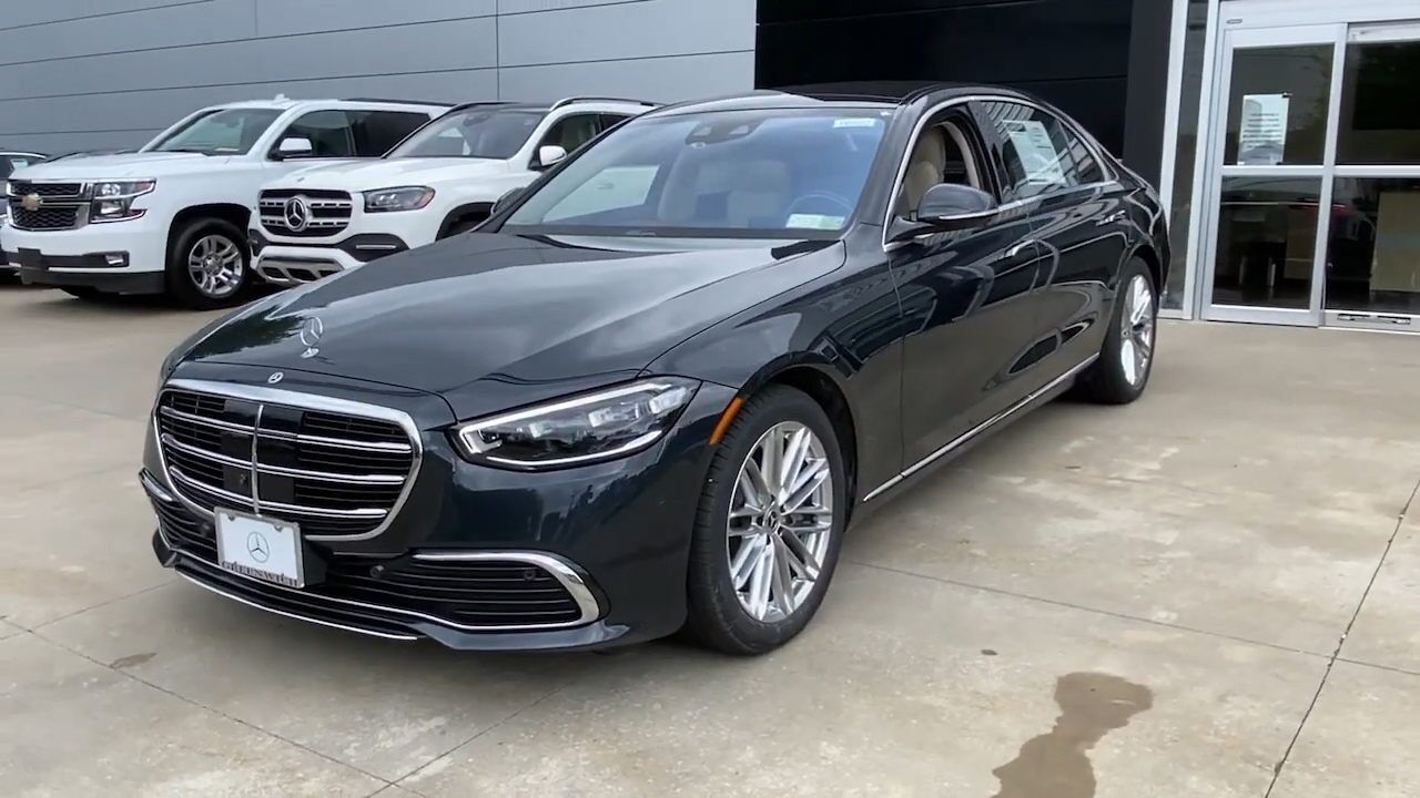 高清鉴赏2022款奔驰s级,外观内饰静态体验,实车太霸气了_腾讯视频