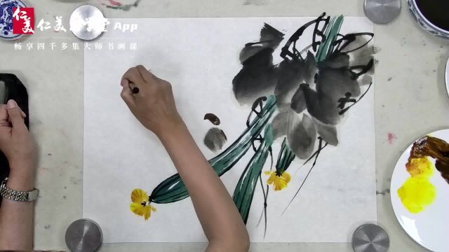 简单易学的小幅花鸟画创作:丝瓜麻雀的画法