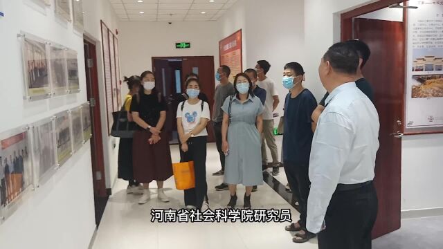 河南省社科院研究员陈东辉到家谱馆考察,参观中华陈氏馆