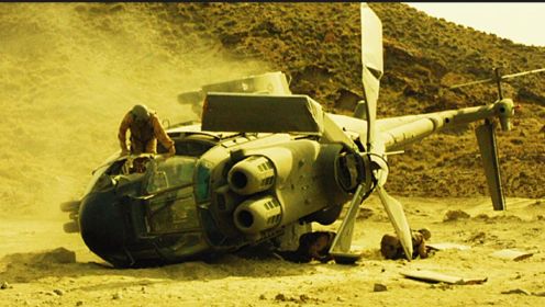 直升机意外侧翻，沙漠营救确遭武装偷袭  战争片《敌对区域》 3/3