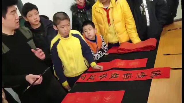 马栏街道青少年公益书法教室“2020写春联、迎新春、送祝福”活动