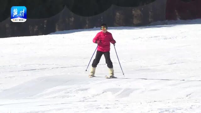 【Vlog】冬季游河北 福地过大年|滑雪“热”!来石家庄井陉矿区清凉山滑雪场体验速度与激情