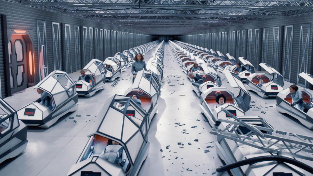太空休眠舱提早一年被打开,150人剩6周的食物,可目的地还有一年