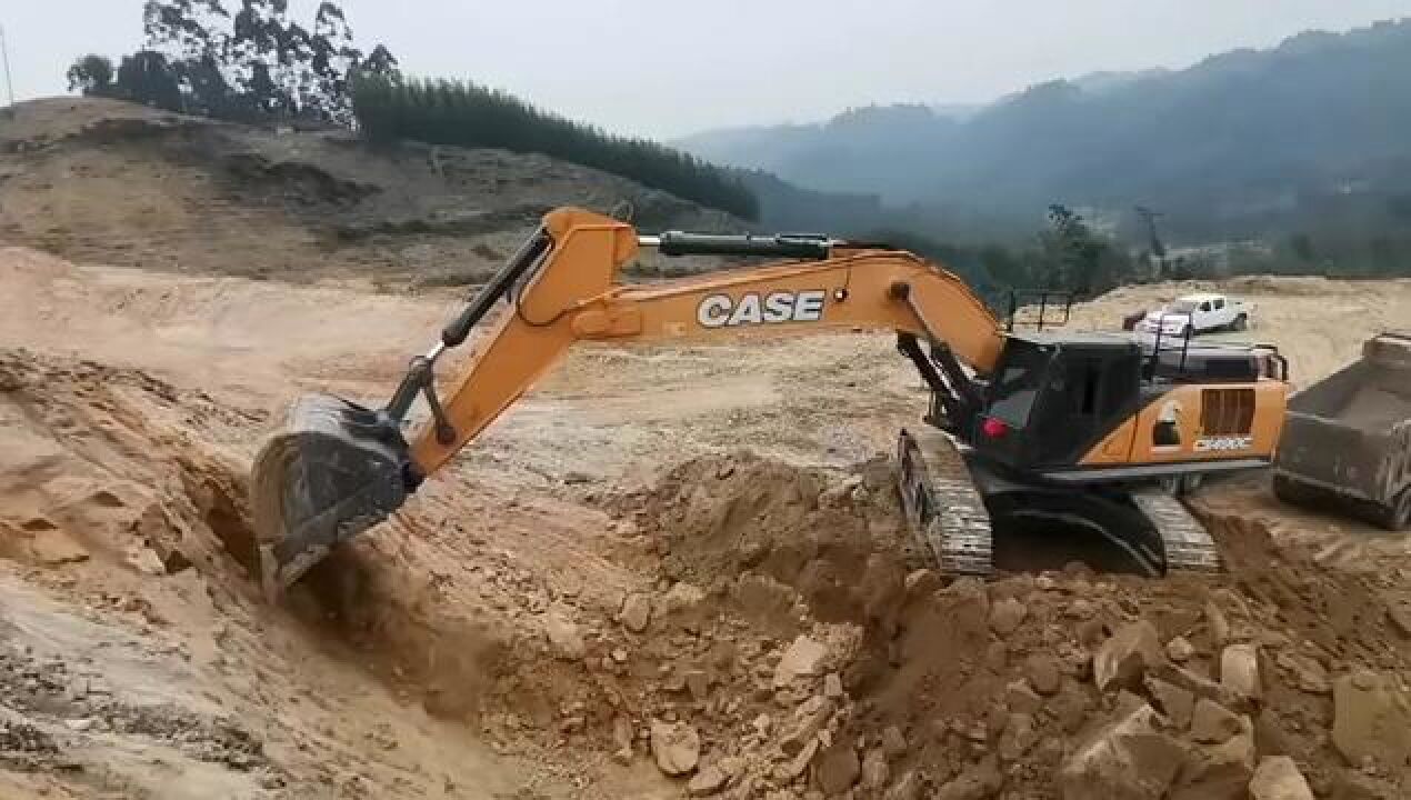 凯斯480挖机矿山装车作业土石方工程挖掘机工作第一视角视频工程机械挖掘机施工现场实拍土石方开山场地平整高清1080p在线观看平台腾讯视频 
