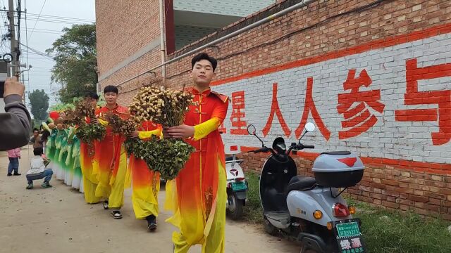 焦作武陟中封村,“花生之乡”庆丰收